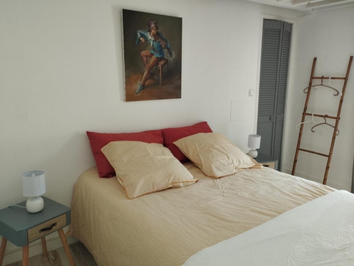 Holiday home Maison Du Martin Pecheur A *